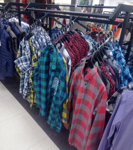 مرکز خرید رنگین کمان