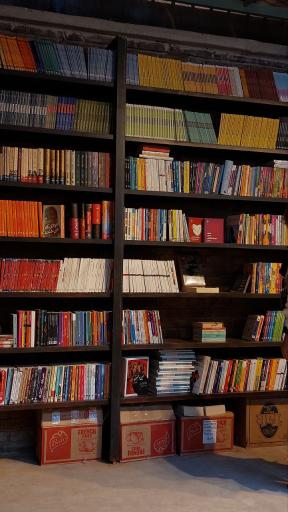 عکس انتشارات امید سخن (کافه کتاب سِلَوی)