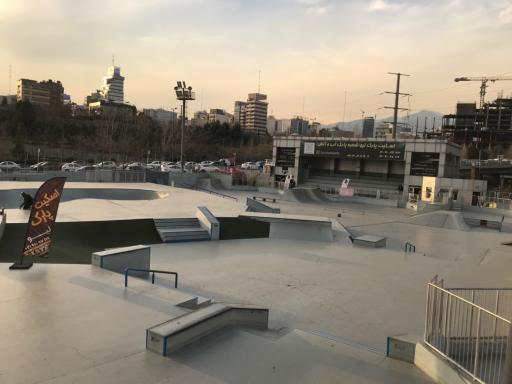 پیست اسکیت آب و آتش