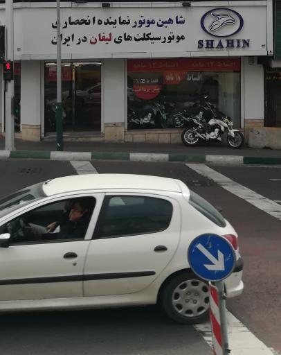عکس شاهین موتور (نمایندگی ۲۱۰۷)