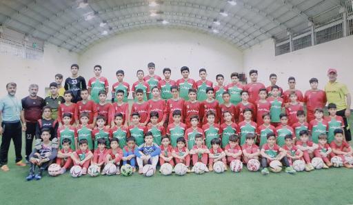 عکس سالن ورزشی ملّی پوشان