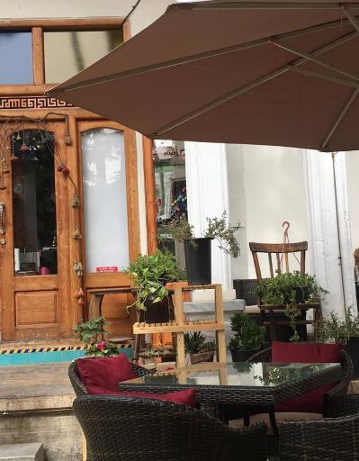 عکس کافه مس و قالی