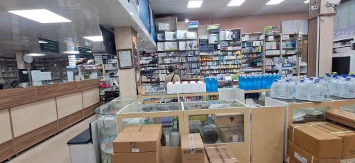 عکس داروخانه شبانه‌ روزی دکتر نگین