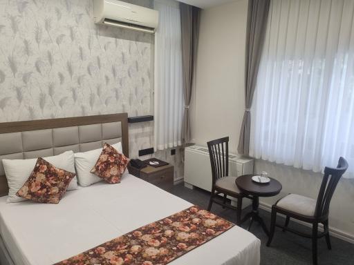 عکس هتل هالی تهران