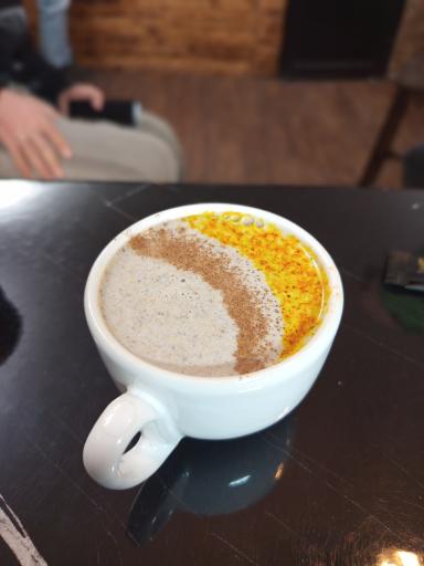 عکس کافه قمر