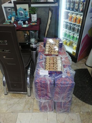 عکس کافه قنادی ریل