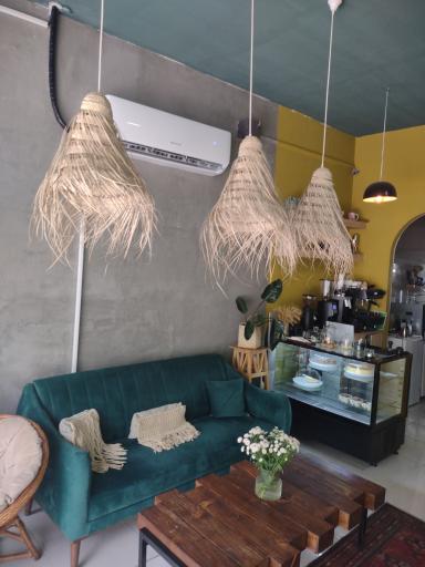 عکس کافه بیکری گندم
