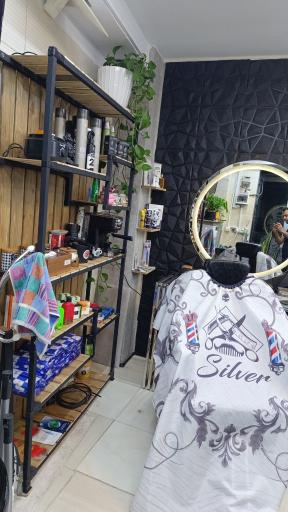 عکس آرایشگاه نقره ای محمد