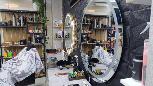 عکس آرایشگاه نقره ای محمد