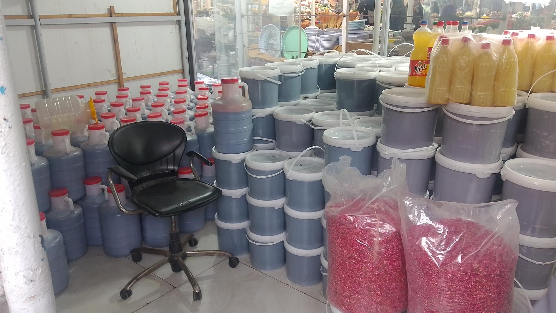 عکس ترشی فروشی انار تیم