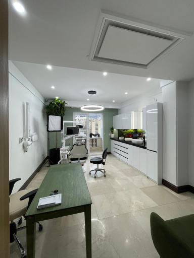 عکس مطب دکتر حمزه مشهور متخصص دندانپزشکی