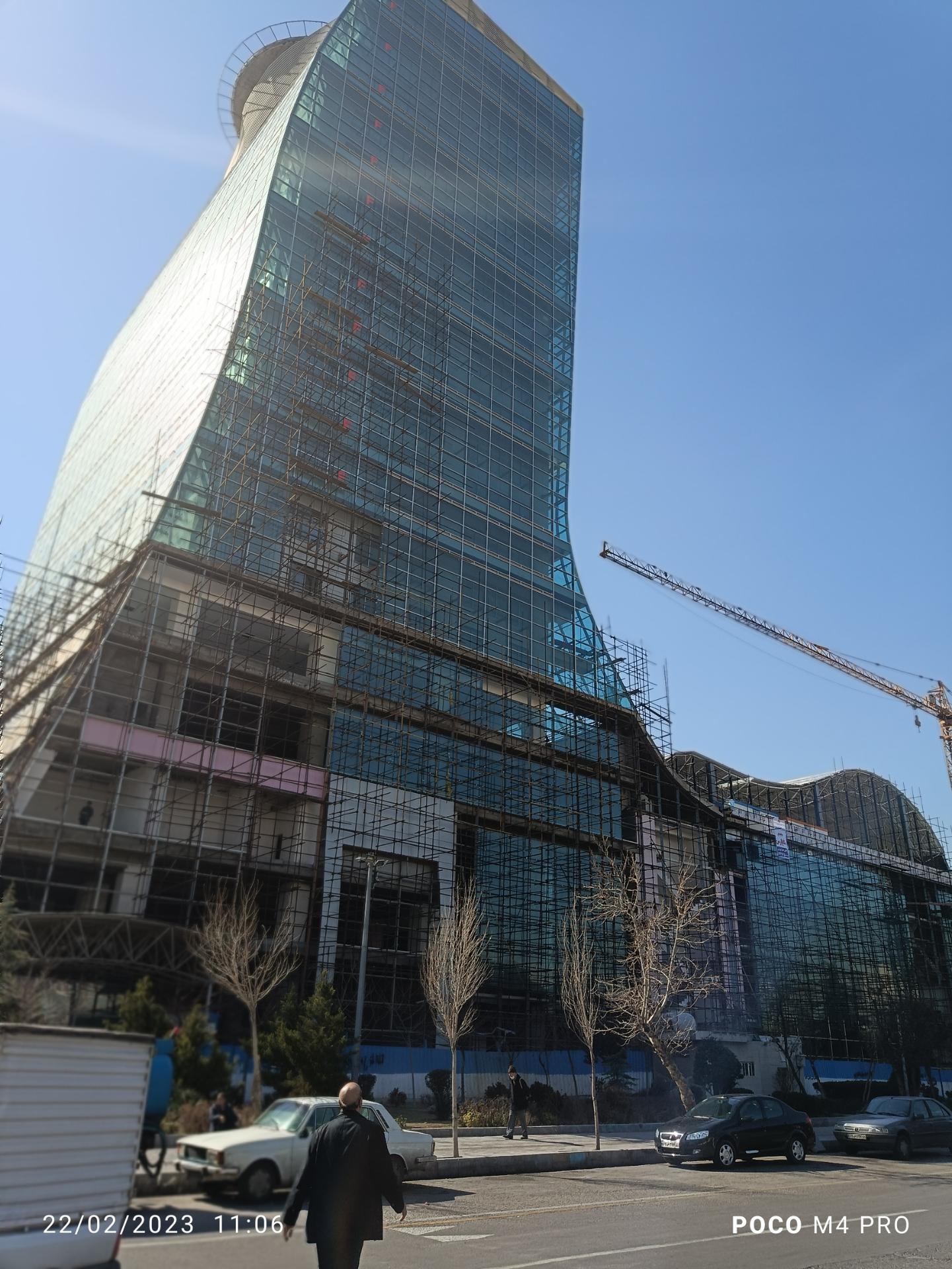 عکس مجتمع تجاری مگا پارس