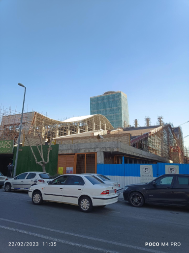 عکس مجتمع تجاری مگا پارس