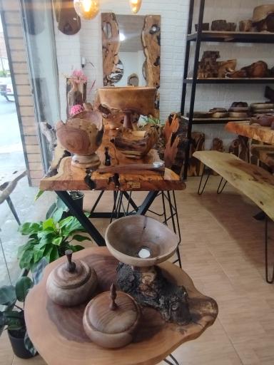 عکس دست سازه های چوبی قصر چوبی