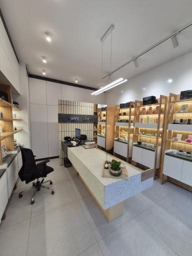 عکس فروشگاه وین لش اصفهان