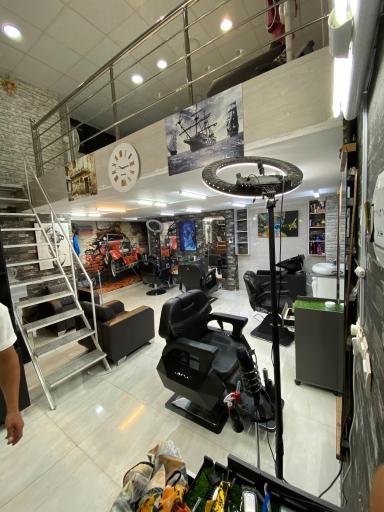 عکس پیرایش ژست