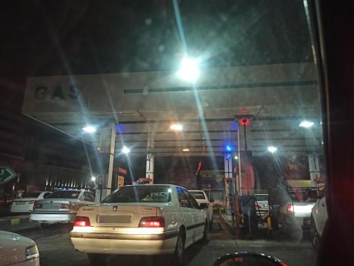 عکس پمپ بنزین یموت طباطبائی