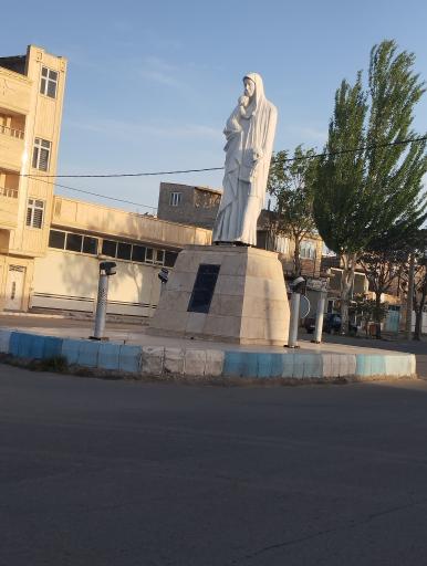 عکس میدان مادر