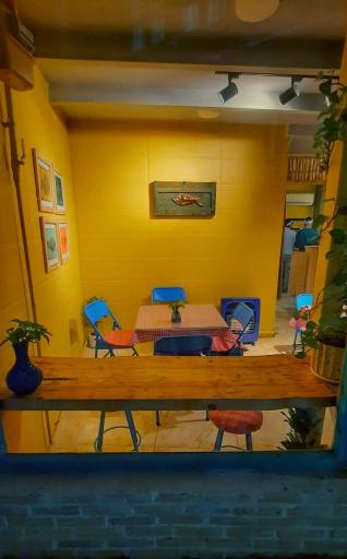 عکس کافه و مطبخ آوان لانژ