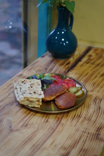 عکس کافه و مطبخ آوان لانژ