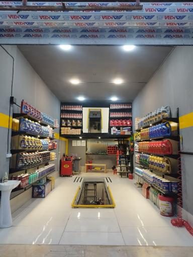 عکس اتوسرویس اویل‌‌ پرو