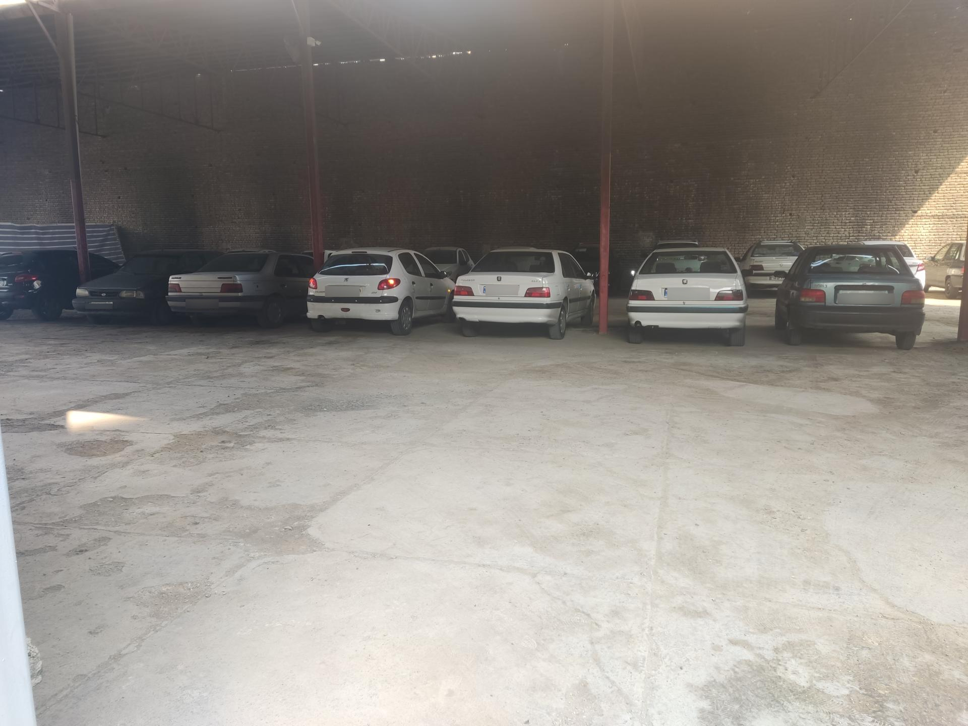 عکس پارکینگ عمومی مسقف امیران