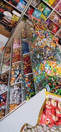 عکس فروشگاه کلبه شیرین مرکز شکلات و پاستیل