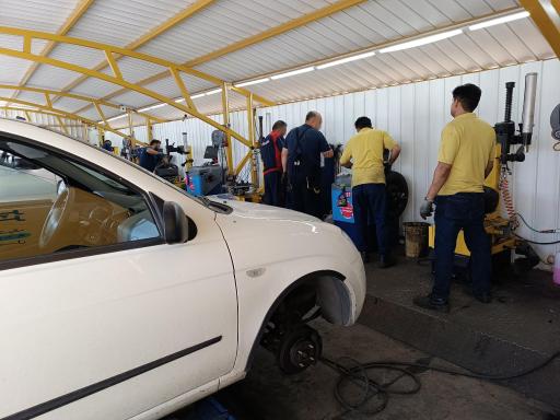 عکس مرکز خدمات غرب هایپر تایر