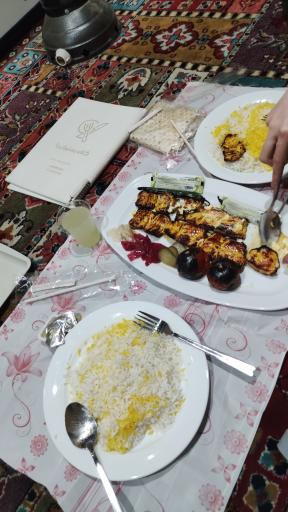 عکس کافه رستوران رزا 