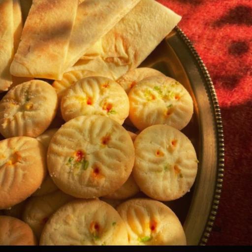 عکس کاک پزی و کلوچه سنتی منوچهر شعبه مطهری