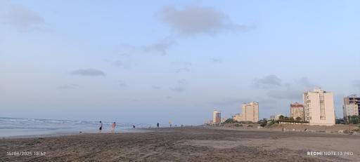 ساحل محمود آباد