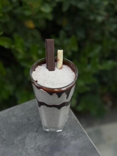 عکس کافه رستوران ایرانی مزه‌طور