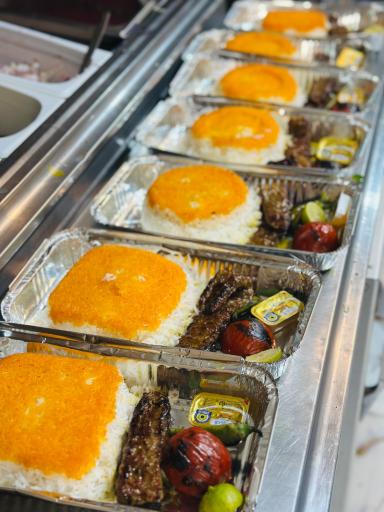 عکس کافه رستوران ایرانی مزه‌طور