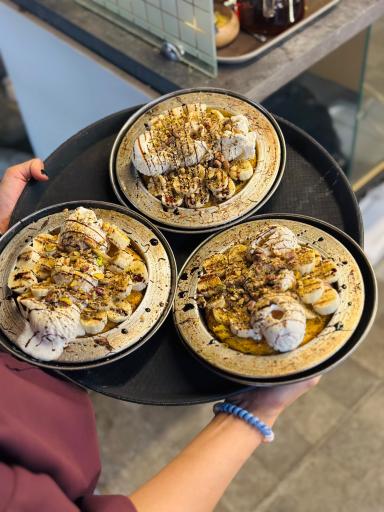 عکس کافه رستوران ایرانی مزه‌طور