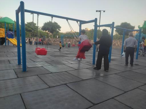 عکس بوستان صادقیه