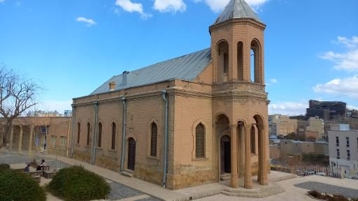 عکس گورستان هگمتانه