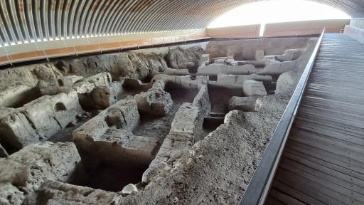 عکس گورستان هگمتانه