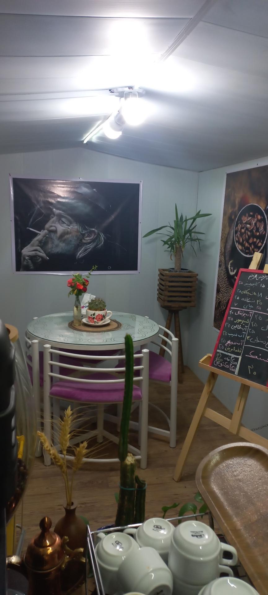 عکس کافه کاکتوس