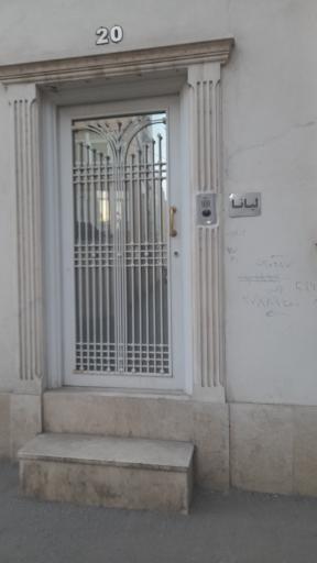 عکس سالن آرایش و زیبایی لیانا