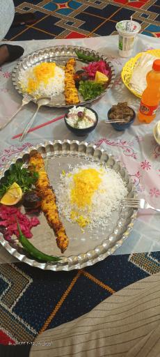 عکس سفره خانه سنتی بهشت