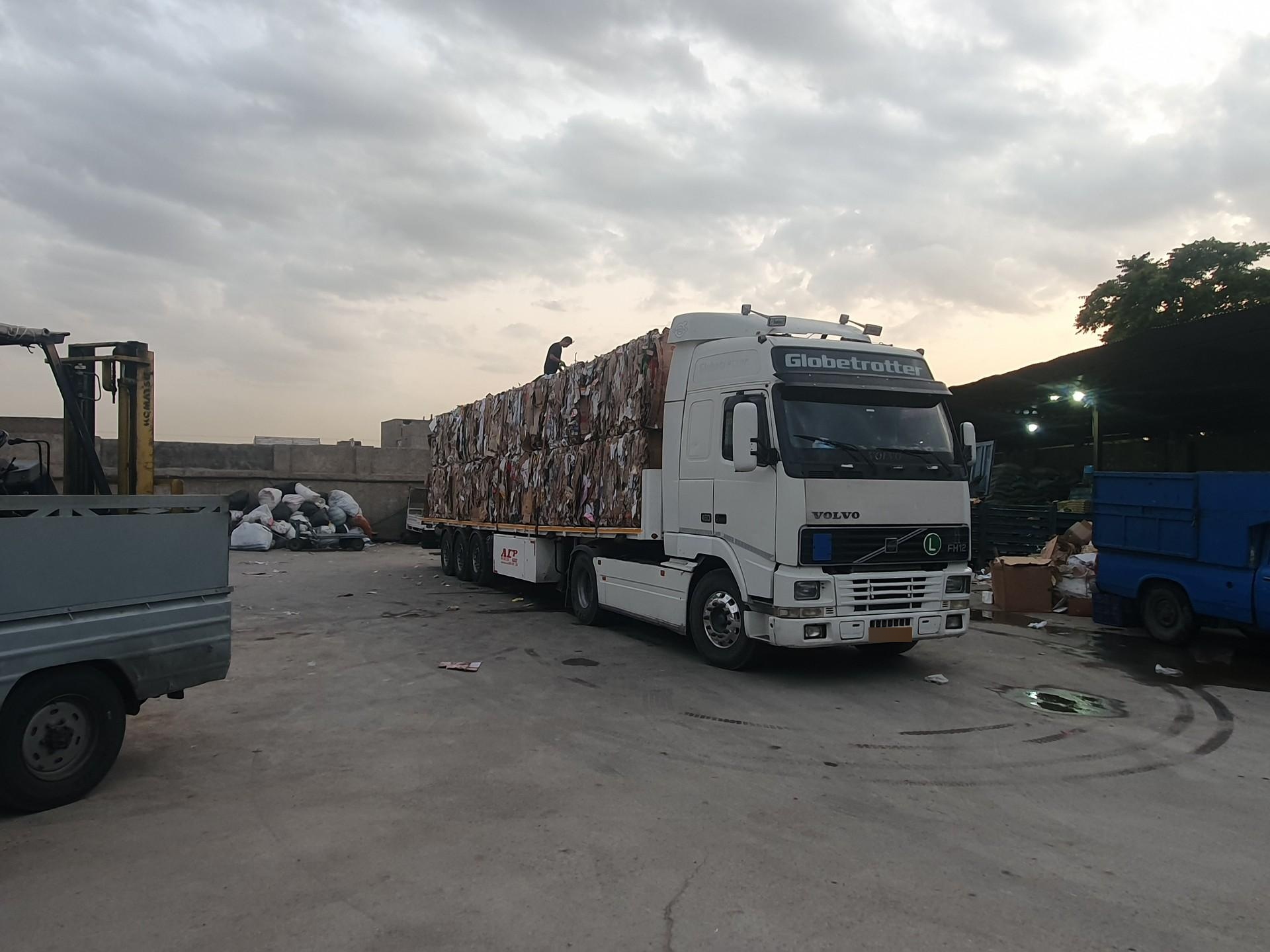عکس پرس کارتن دهستانی سرچاهی 