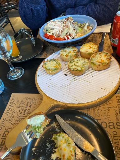 عکس پیتزا ژاوا ساری