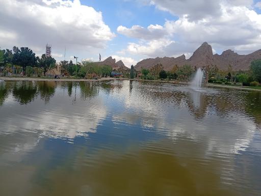 عکس دریاچه زیتون