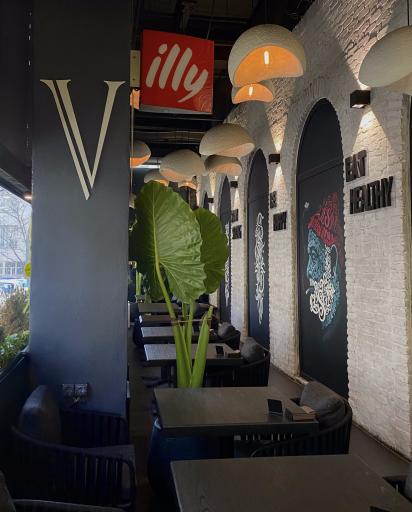 عکس وی کافه