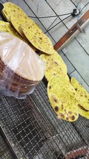 عکس نانوایی سنتی رهگذر