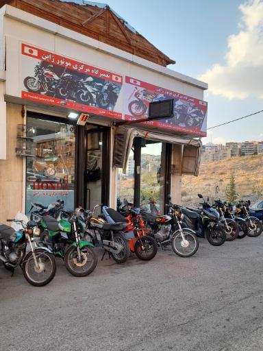عکس تعمیرگاه مرکزی موتور ژاپن