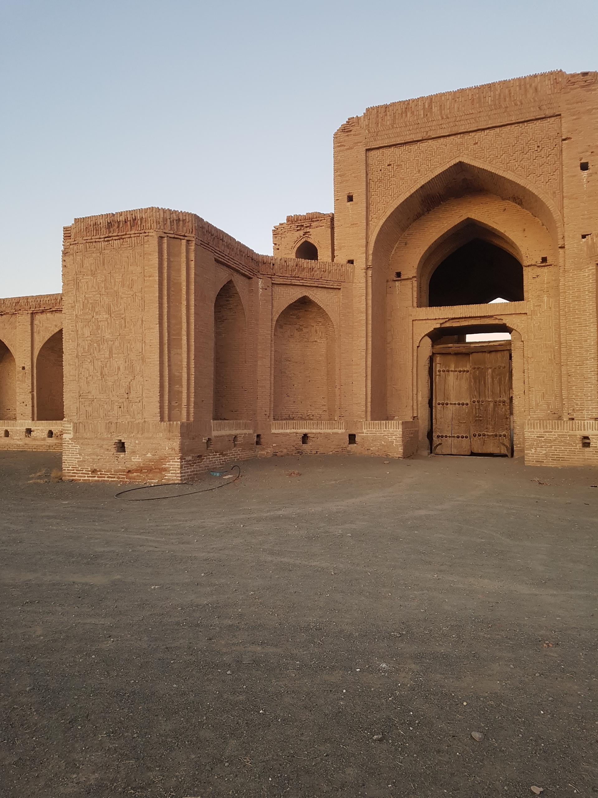 عکس کاروانسرای شاه عباسی زعفرانیه