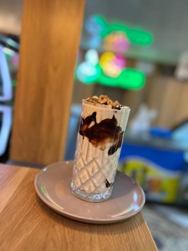 عکس کافه بستنی سید