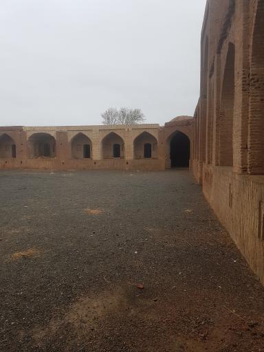 عکس کاروانسرای شاه عباسی زعفرانیه