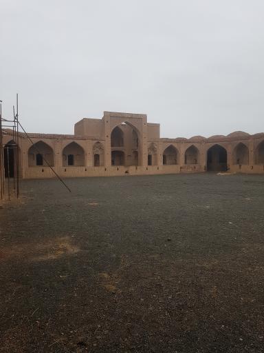 عکس کاروانسرای شاه عباسی زعفرانیه